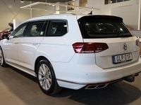 Begagnad VW Passat R-line 150 HK (110 kW) 2019 Vit Kombi