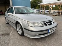 Begagnad Saab 9-5 Aero 250 HK (183 kW) 2003 Ljusgrå (silver metallic) Kombi