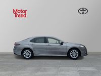 begagnad Toyota Camry Hybrid 2,5 Executive Premiumpaket. Vinterhjul