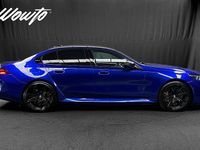 Begagnad BMW M5 Comfort Edition 727 HK (534 kW) 2024 Blå (marina bay blå metallic) Sedan
