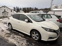 Begagnad Nissan Leaf 110 kW (150 HK) 2020 Vit Halvkombi