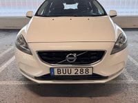 Begagnad Volvo V40 120 HK (88 kW) 2016 Halvkombi