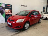 Begagnad Toyota Auris 124 HK (91 kW) 2008 Röd Halvkombi