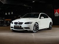 Begagnad BMW M3 421 HK (309 kW) 2007 Vit Sportkupé