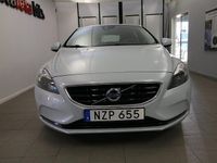 Begagnad Volvo V40 116 HK (85 kW) 2013 Ljusblå Halvkombi