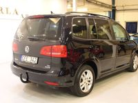 begagnad VW Touran 1.4TSI EcoFuel Automat 150hk Panorama Drag