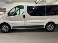 begagnad Renault Trafic Kombi 2.9t 2.0 dCi 9-sits Drag, , Nybesiktad 2014, Minibuss