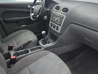 Begagnad Ford Focus 125 HK (91 kW) 2007 Kombi