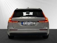 Begagnad Volvo V60 Core 165 HK (121 kW) 2022 Silver Kombi
