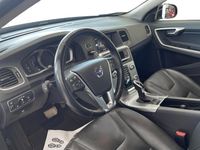 begagnad Volvo V60 CC D4 AWD Summum S&V hjul 2018, Kombi