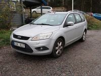 Begagnad Ford Focus 109 HK (80 kW) 2011 Silver Kombi