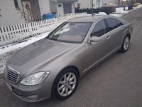 Begagnad Mercedes S500 388 HK (285 kW) 2007 Cubanitsilvermetallic Sedan
