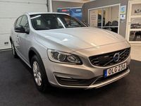 Begagnad Volvo V60 CC Summum 150 HK (110 kW) 2016 Silver Kombi