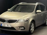 Begagnad Kia Ceed Sportswagon 128 HK (94 kW) 2011 Silver Kombi