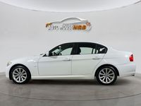 begagnad BMW 318 d Sedan DRAGKROK NYSERVAD NYBESIKTAD