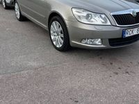 begagnad Skoda Octavia 1.6 TDI DSG Sekventiell 105hk