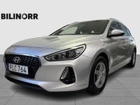 Begagnad Hyundai i30 121 HK (88 kW) 2017 Silver Kombi