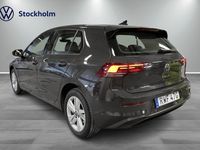 begagnad VW Golf VIII 1.0TSI 110HK / P-Sensorer