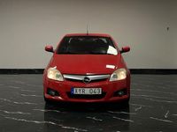 Begagnad Opel Tigra 90 HK (66 kW) 2006 Röd Cab