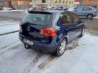 Begagnad VW Golf V Sportline 140 HK (102 kW) 2007 Blå