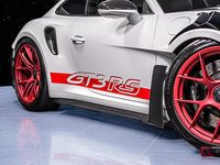 Begagnad Porsche 911 GT3 RS 525 HK (386 kW) 2023 Pure white Sportkupé