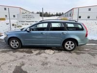 Begagnad Volvo V50 Momentum 109 HK (80 kW) 2009 Blå Kombi