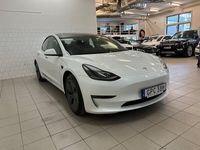 begagnad Tesla Model 3 Long Range AWD Facelift Svensksåld 2021, Halvkombi