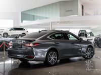 begagnad Lexus ES300H 2.5 E-CVT 218hk 2023 / LEASEBAR