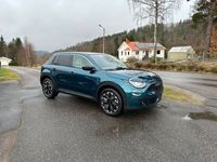 Begagnad Fiat 600E La Prima 115 kW (157 HK) 2024 Blå Halvkombi