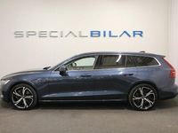 Begagnad Volvo V60 Ultimate 350 HK (257 kW) 2023 Denim blue metallic Kombi