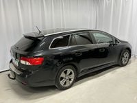 begagnad Toyota Avensis 1.8 / Valvematic / Edition 50 / Dragkrok