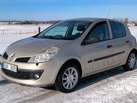 Begagnad Renault Clio R.S. 112 HK (82 kW) 2007 Halvkombi