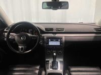 begagnad VW Passat Variant 2.0 TDI 4Motion R-line Backkamera Drag 170hk