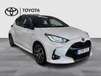 Begagnad Toyota Yaris Hybrid Style 117 HK (86 kW) 2021 Vit Halvkombi