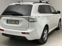 begagnad Mitsubishi Outlander P-HEV 2.0 4WD 2014, SUV