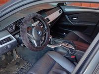 Begagnad BMW 525 218 HK (160 kW) 2008 Grå blå Sedan