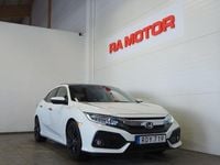 Begagnad Honda Civic Prestige 182 HK (133 kW) 2017 Vit Halvkombi