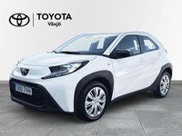 Begagnad Toyota Aygo X X-play 73 HK (53 kW) 2022 Vit SUV
