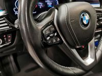 begagnad BMW 530 e Touring Head-up Värmare Aktiv farth Carplay Drag