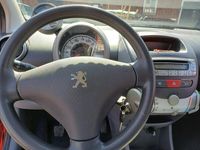 begagnad Peugeot 107 