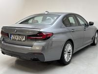 Begagnad BMW 545 M Sport 394 HK (289 kW) 2023 Grå Sedan