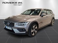 Begagnad Volvo V60 CC Momentum 190 HK (139 kW) 2021 Grå Kombi