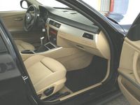 begagnad BMW 320 Xdrive 2009