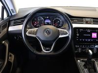 begagnad VW Passat 2.0 TDI 4Motion R-line D-värm Drag SoV 2020, Kombi