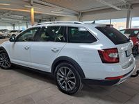 begagnad Skoda Octavia Scout 2.0 TDI 184 DSG 4x4 Business SE.SPEC