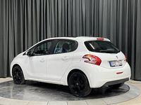 begagnad Peugeot 208 1.2 VTi *V-Hjul/Pano/Navi/Farth/Kamrem Bytt*