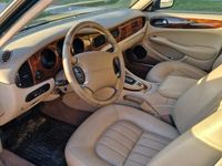 begagnad Jaguar XJ 3.2 V8 Executive