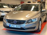 begagnad Volvo V60 D2 Automat Kinetic Drag Ny Kamrem Service Ny Besik