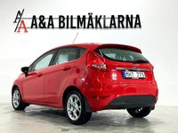 Begagnad Ford Fiesta Titanium 71 HK (52 kW) 2012 Röd Halvkombi