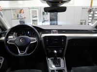 begagnad VW Passat Sportscombi 2.0 TDI 4Motion R-Line